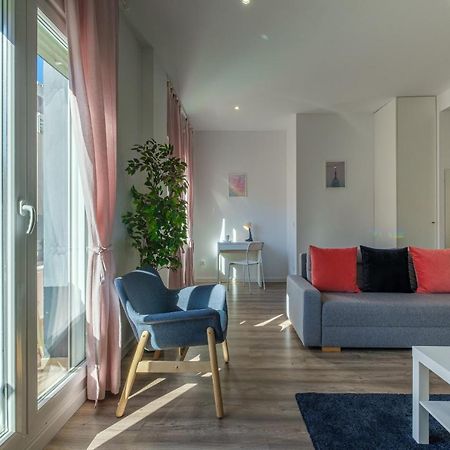 Modern, Stylish Apartment Валенсия Экстерьер фото